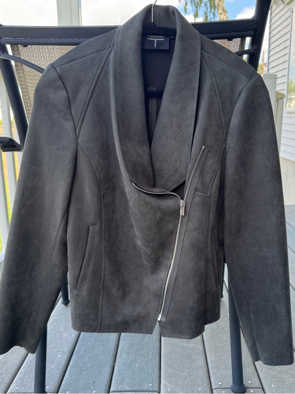 T Tahari Faux Suede Moto jacket NWT Medium charcoal